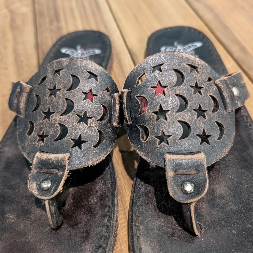 Freebird By Steven Vallarta Leather Sandals - Picture 2 of 6